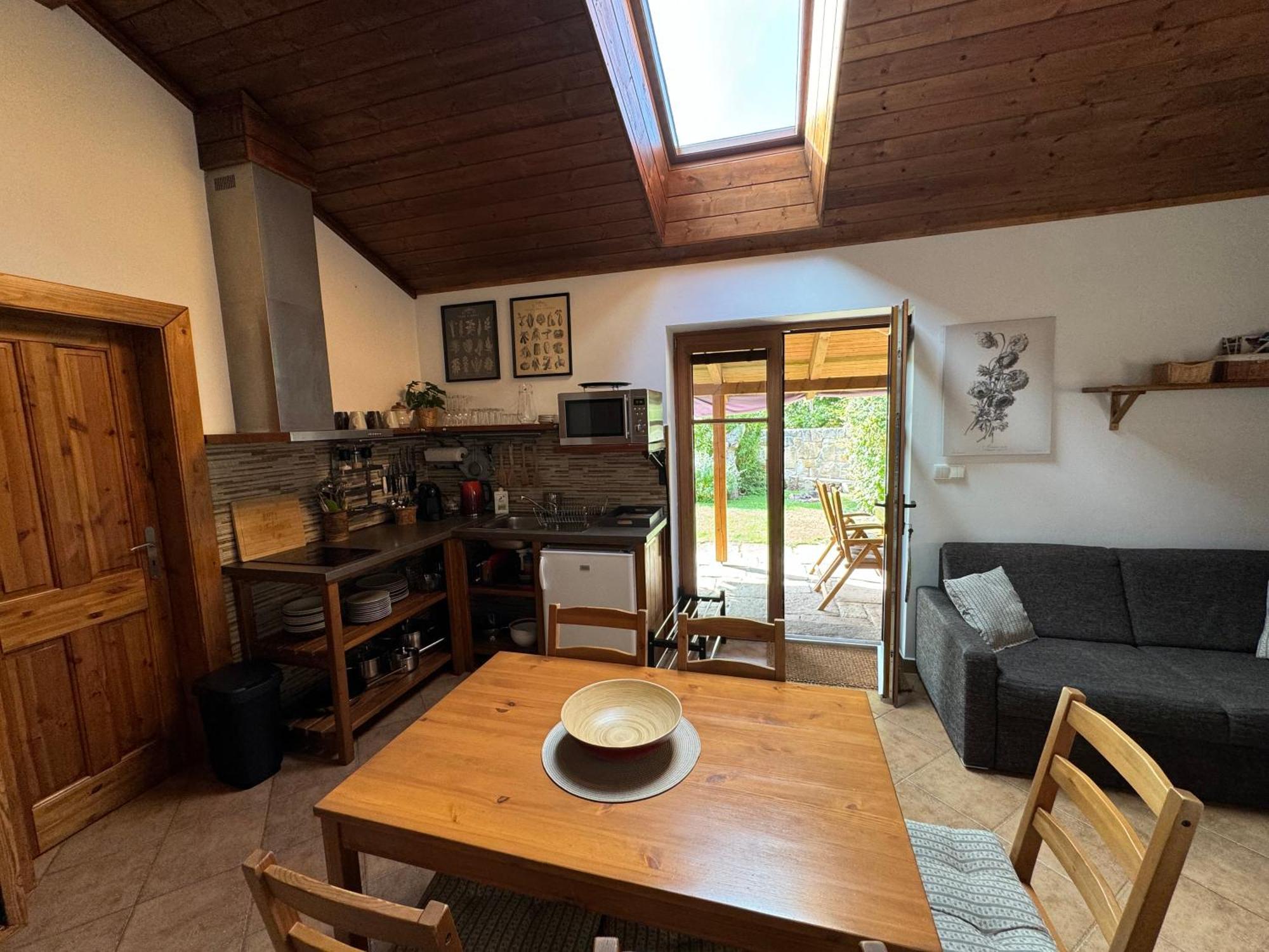Kamenny Apartman Libunec Buitenkant foto